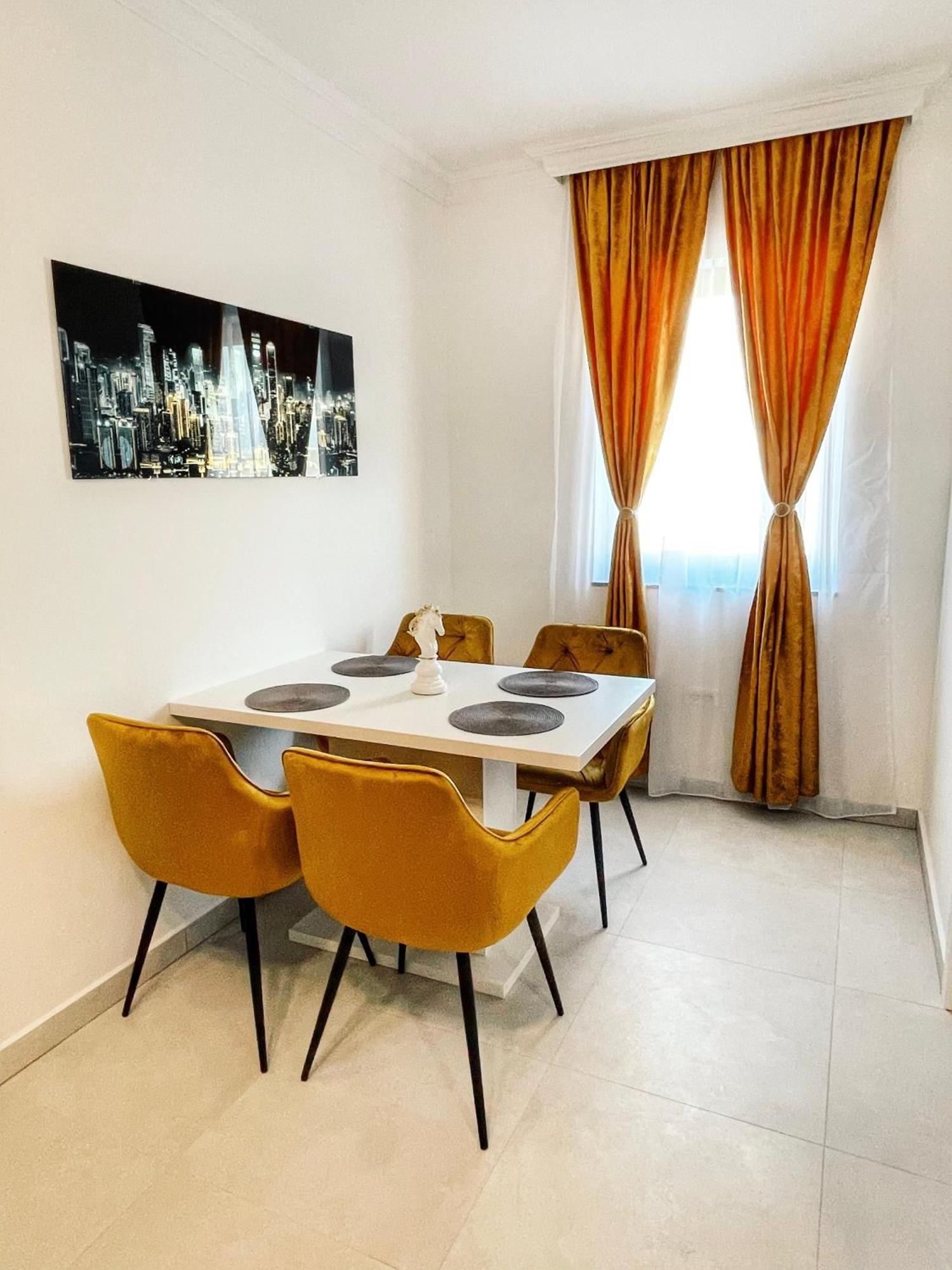 אראד Rv Premium Apartments מראה חיצוני תמונה