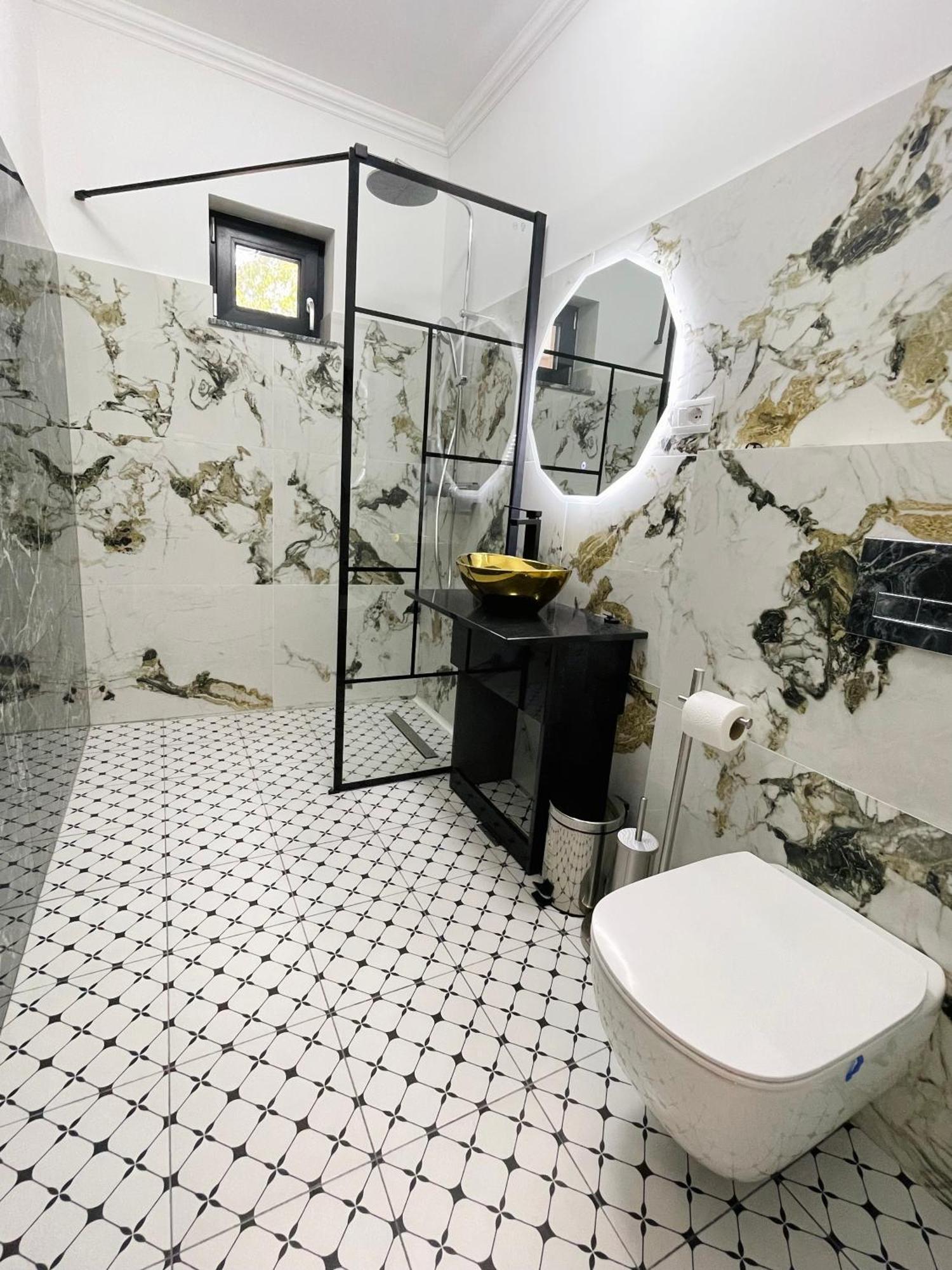אראד Rv Premium Apartments מראה חיצוני תמונה